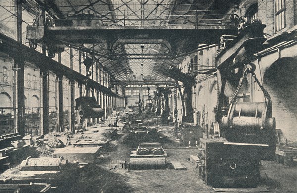 'The Foundry at Swindon Works', c1917. Artist: Unknown.