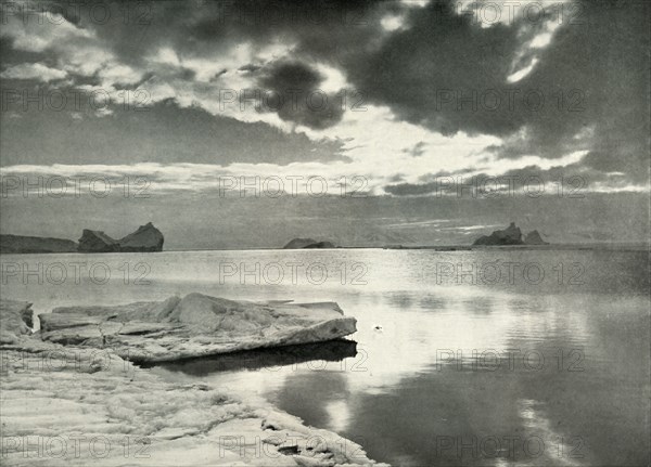'The Falling of the Long Polar Night', c1910?1913, (1913). Artist: Herbert Ponting.