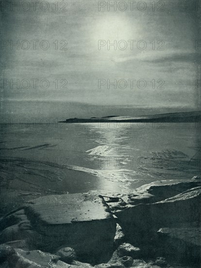 'The Freezing Up of the Sea', c1910?1913, (1913).  Artist: Herbert Ponting.