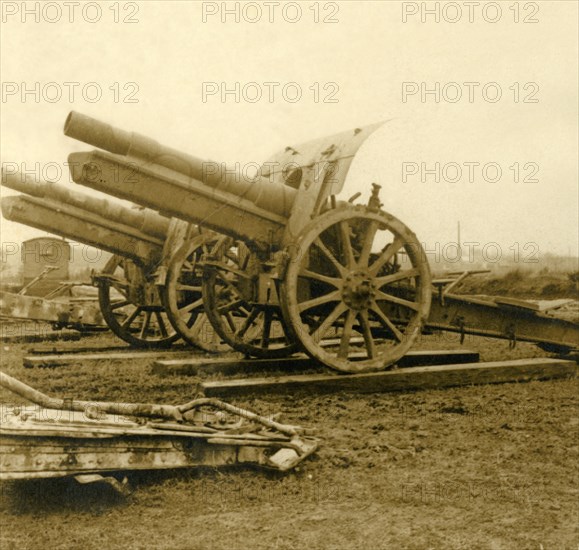 155 guns, c1914-c1918. Artist: Unknown.