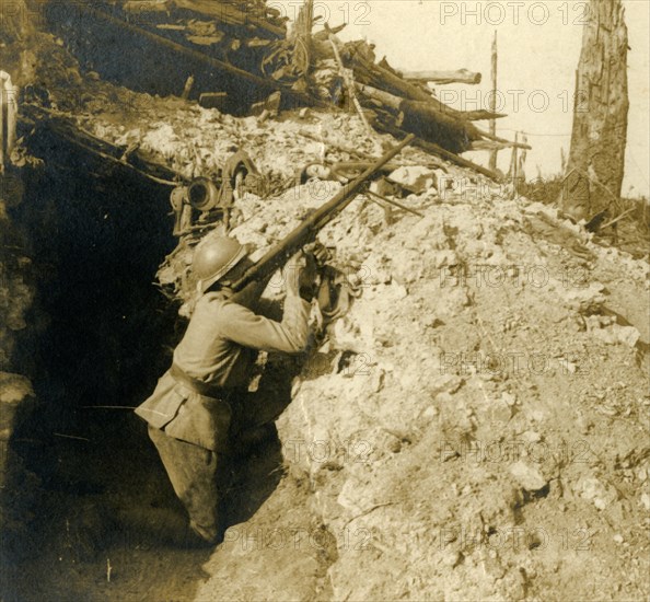 Anti-aircraft firing using machine gun, c1914-c1918. Artist: Unknown.