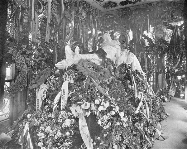 Tomb of Juarez, San Fernando Cemetery, Mexico City, Mexico, c1900.  Creator: Unknown.