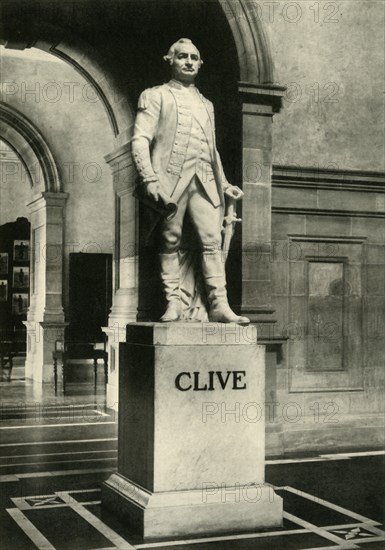 'Statue of Lord Clive', 1925. Creator: Unknown.