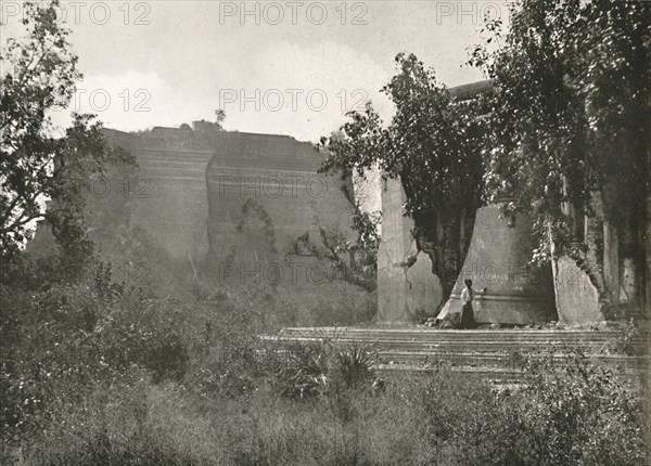 'Meingoon Pagoda and Great Bell', 1900. Creator: Unknown.