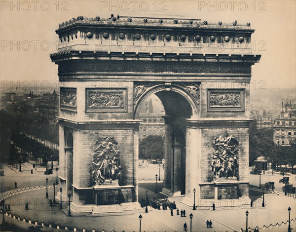 'Paris. - L'Arc De Triomphe. - LL, c1910. Creator: Unknown.