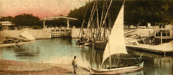 'Ismailia - The flood-gate downwards', c1918-c1939. Creator: Unknown.