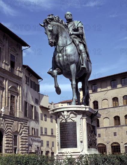 Statue of Cosimo de Medici, Piazza della Signoria, Florence, Italy