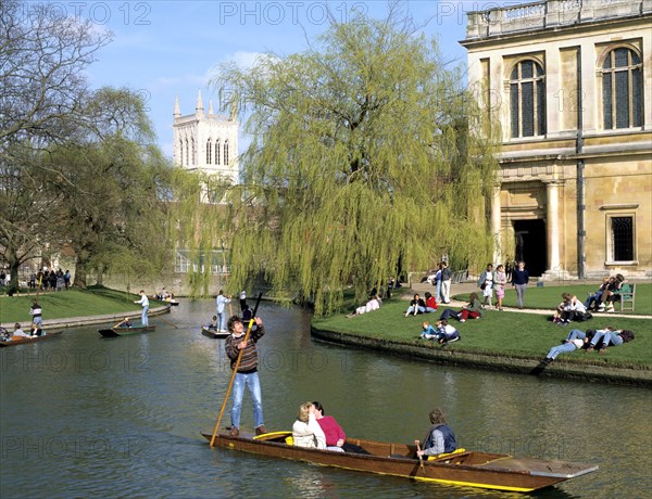 Punting, Cambridge, Cambridgeshire