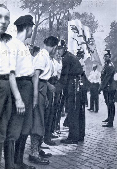 SA members being searched by the police in Berlin, c1920-1933. Artist: Unknown