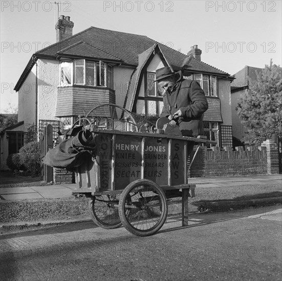 Gipsy knife-grinder, Horley, Surrey, 1963.