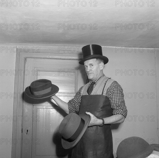 A hatter, Landskrona, Sweden, 1952. Artist: Unknown