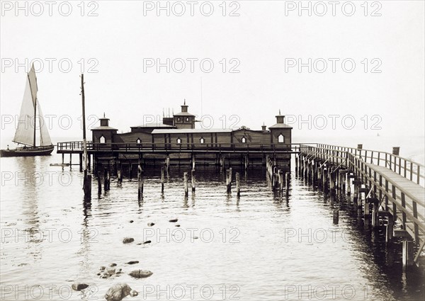 Baths in Öresund, Landskrona, Sweden, 1900. Artist: Unknown