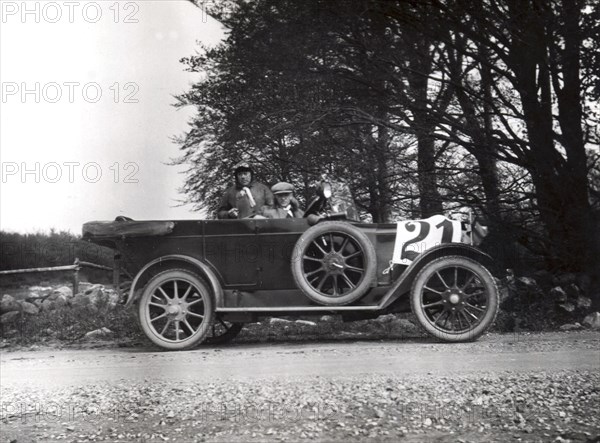 Thulin Type A 25 cabriolet, manufactured at the Thulin factory, Landskrona, Sweden, 1920. Artist: Unknown