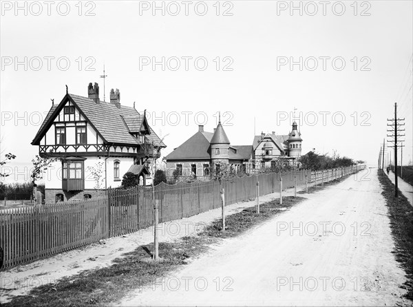 Private houses by the seafront, Landskrona, Sweden, 1910. Artist: Unknown