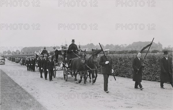 Funeral of Captain Liljeberg and Nils Uttergård, Sweden, 1932. Artist: Otto Ohm