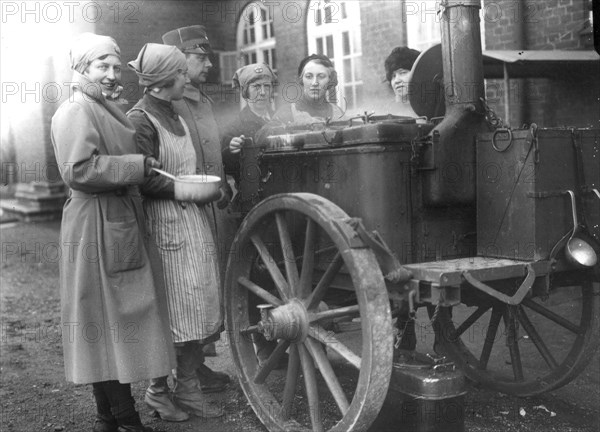 Members of the Womens's Army Auxiliary Corps cooking at a field kitchen, Sweden, 1933. Artist: Unknown