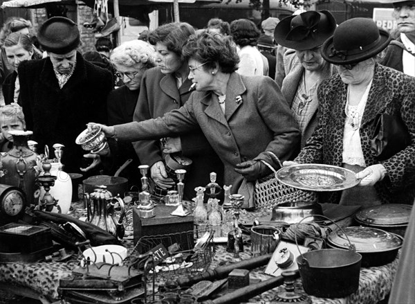 Bric-a-brac stall, Sneinton Market, Nottingham, Nottinghamshire, c1950. Artist: Edgar Lloyd