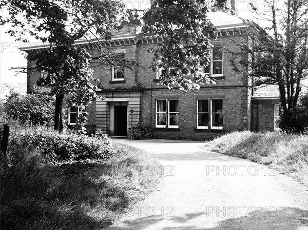 Durban House, Mansfield Road, Eastwood, Nottinghamshire, 1966. Artist: George L Roberts