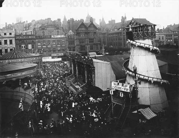 Goose Fair, Market Place, Nottingham, Nottinghamshire, 1910. Artist: Henson & Co