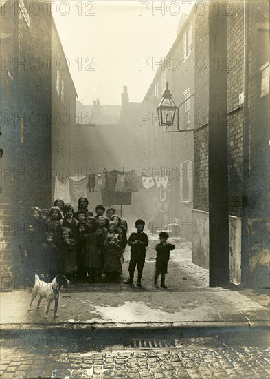 No Man's Yard, Newington Street, Sneinton, Nottingham, Nottinghamshire, c1912. Artist: Unknown