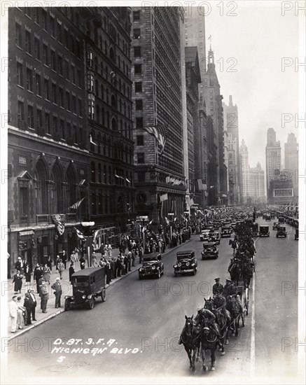 Field Artillery on Michigan Boulevard, Chicago, Illinois, USA, 1930. Artist: Unknown