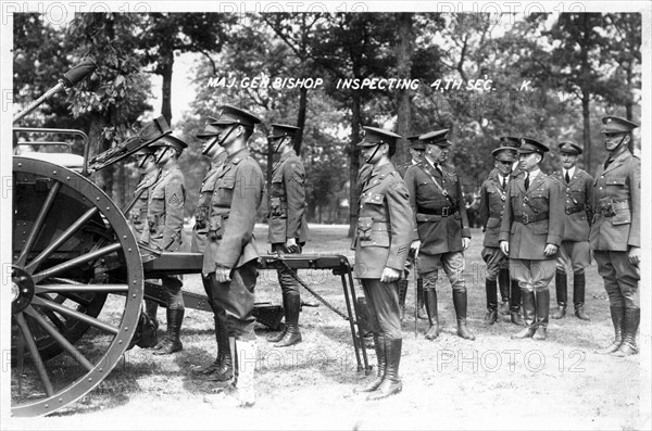 Major-General Bishop inspecting troops, Fort Sheridan, Illinois, USA, 1930. Artist: Unknown