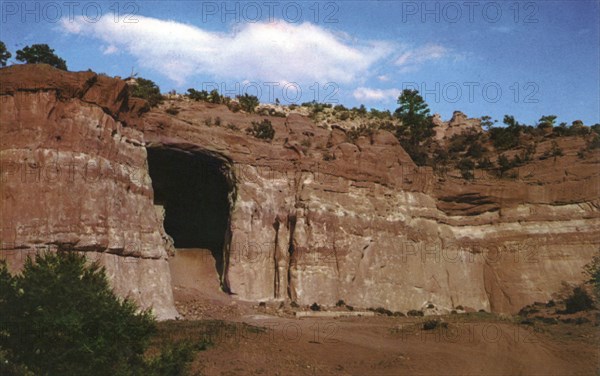 Kit Carson Cave, north of Route 66 near Gallup, New Mexico, USA, 1952. Artist: Caplin & Thompson