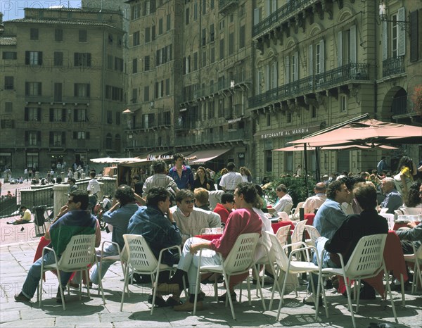 CafT, IL Campo, Sienna, Tuscany, Italy.