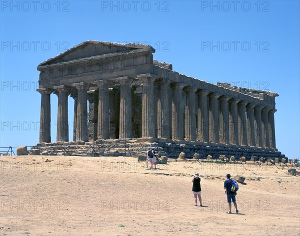 Temple of Concord, Agrigento, Sicily, Italy.