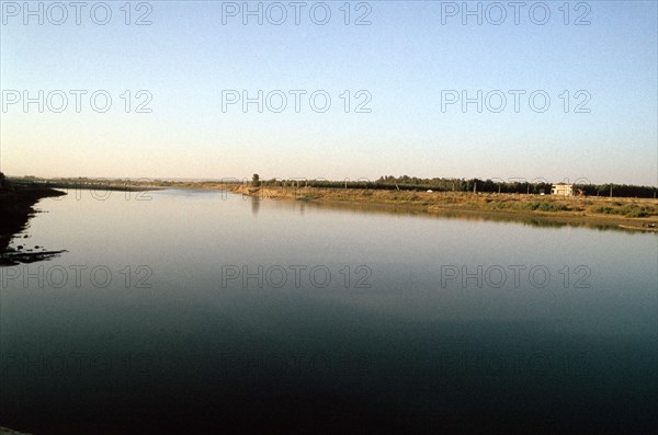 Wide River Tigris, Mosul, Iraq.