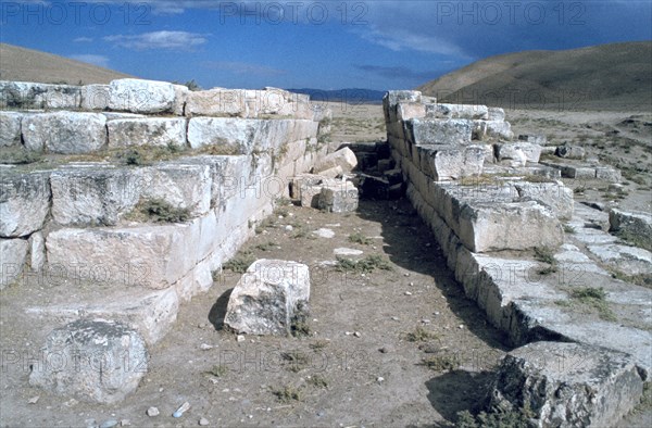 Ruined arch of an aqueduct, Jerwan, Iraq, 1977.