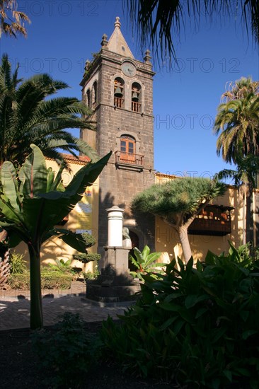 Cabrera Pinto Canary Islands High School, Tenerife, Canary Islands, 2007.