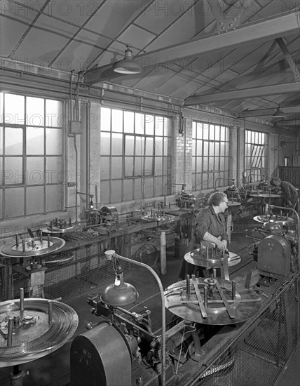 Bandsaw sharpening at Slack Sellars & Co, Sheffield, South Yorkshire, 1963. Artist: Michael Walters