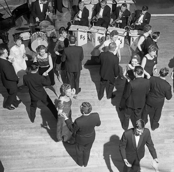 Guests at a Christmas dance at Sheffield University, South Yorkshire, 1967. Artist: Michael Walters