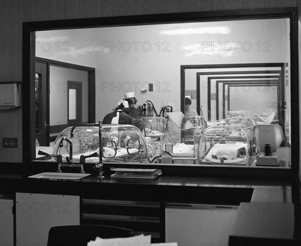 Special care unit for premature babies, Nether Edge Hospital, Sheffield, South Yorkshire, 1969. Artist: Michael Walters