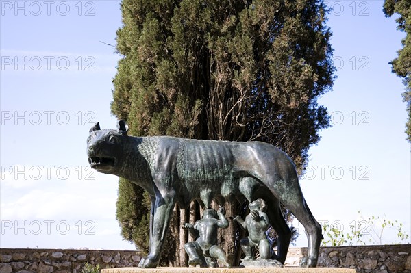 Statue of the She-wolf nursing Romulus and Remus, Tarragona, Catalonia, Spain, 2007. Artist: Samuel Magal