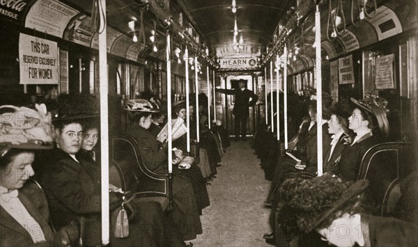 Hudson River subway train, New York, USA, c1901. Artist: Edwin Levick