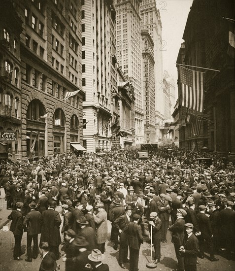 Crowds on Wall Street, New York, USA, 1918. Artist: Unknown