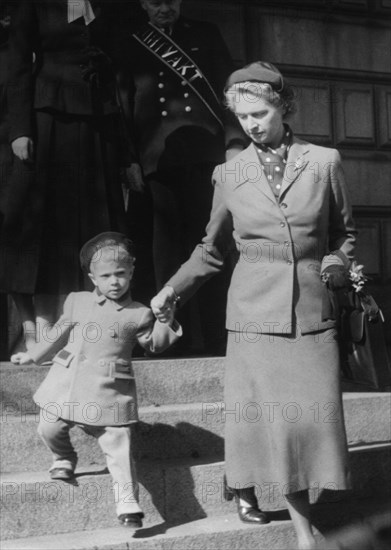 Princess Sibylla of Sweden returns from a trip abroad, 30 April 1949. Artist: Unknown