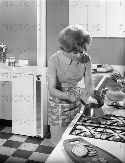 Kitchen scene, Warwick, Warwickshire, 1966. Artist: Michael Walters