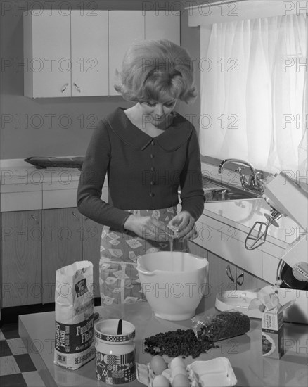 Kitchen scene, Warwick, Warwickshire, 1966. Artist: Michael Walters