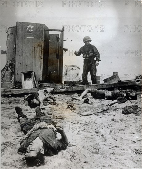 A failed beach landing by Japanese troops, New Guinea, 1943. Artist: Unknown