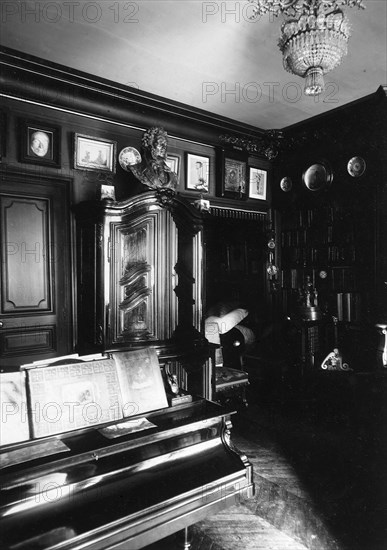 Interior of the Museum of the author and Historian Alexander Onegin in Paris, 1920s.  Artist: Anon