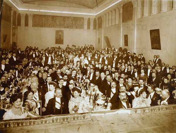 Restaurant, House of the Association of Literature and Arts, Russia, 1910s. Artist: Unknown