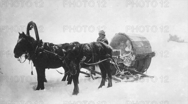 Horse-drawn sledge (kibitka), Siberia, Russia, 1890s. Artist: Unknown