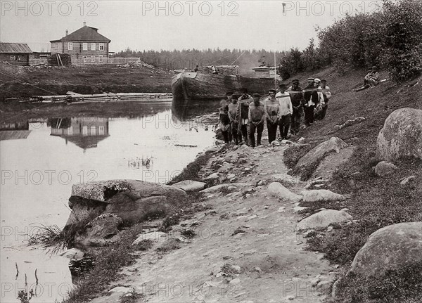 Barge haulers on the Volga, Russia, c1895. Artist: Unknown