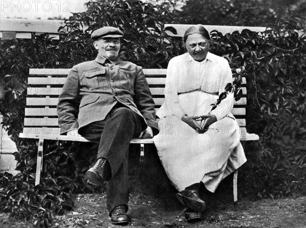 Russian Bolshevik leader Vladimir Lenin and Nadezhda Krupskaya, Gorki, USSR, 1922. Artist: Unknown
