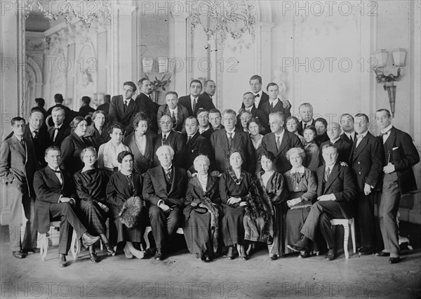 The Troupe of the Moscow Art Theatre, 1900s-1910s.