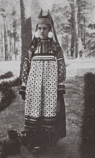 Ryazan Province woman's festive dress, 1900s-1910s.