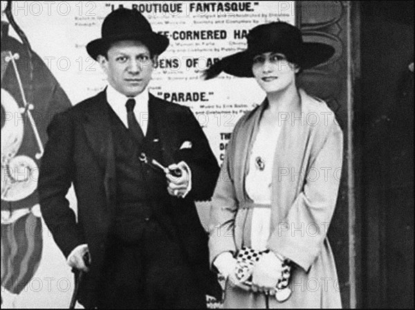 Pablo Picasso and Olga Khokhlova, c. 1918.